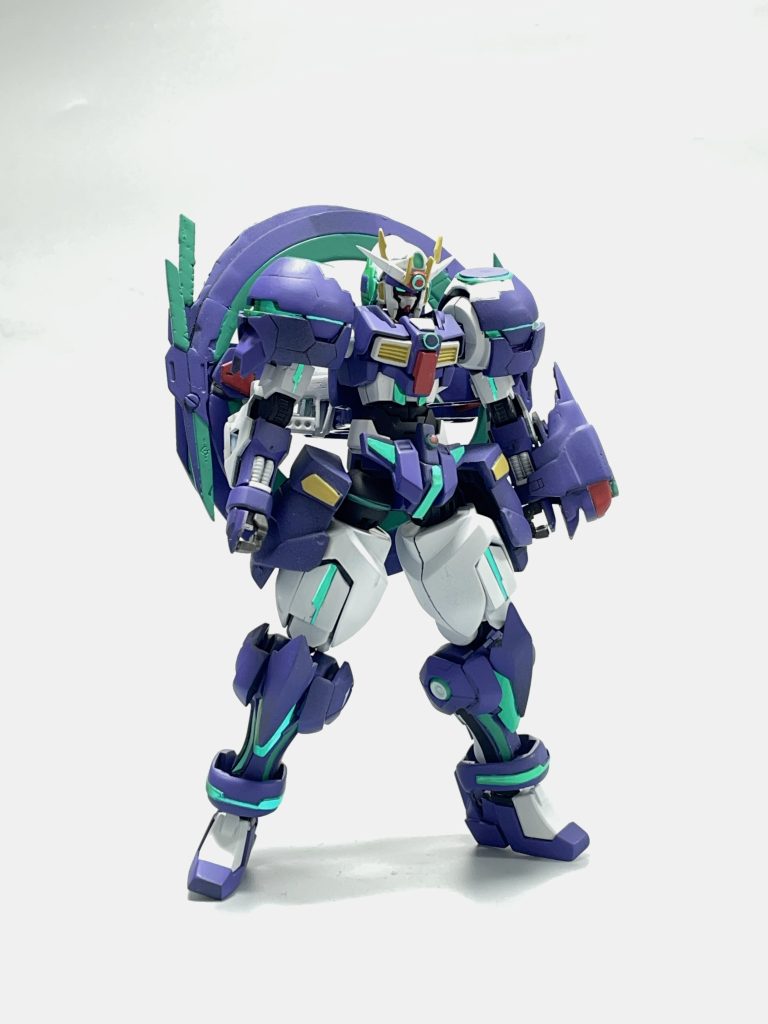 反対側!肩はタイタスのものを縦にして使ってます。なかなかバランスが取れず苦戦しました…。