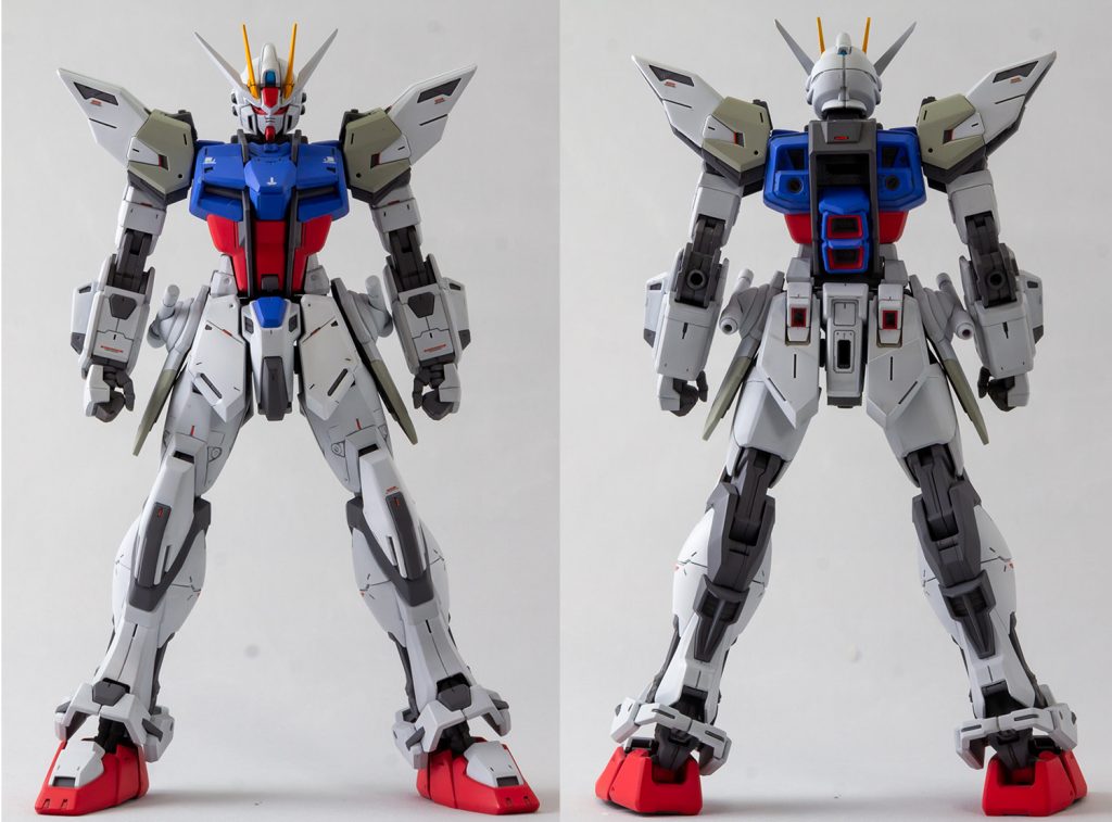 素体状態の写真です、こうしてみると何気に同じく「ストライクの改修機」なストライクEと雰囲気似てたりします。 最後までご覧いただきありがとうございました!