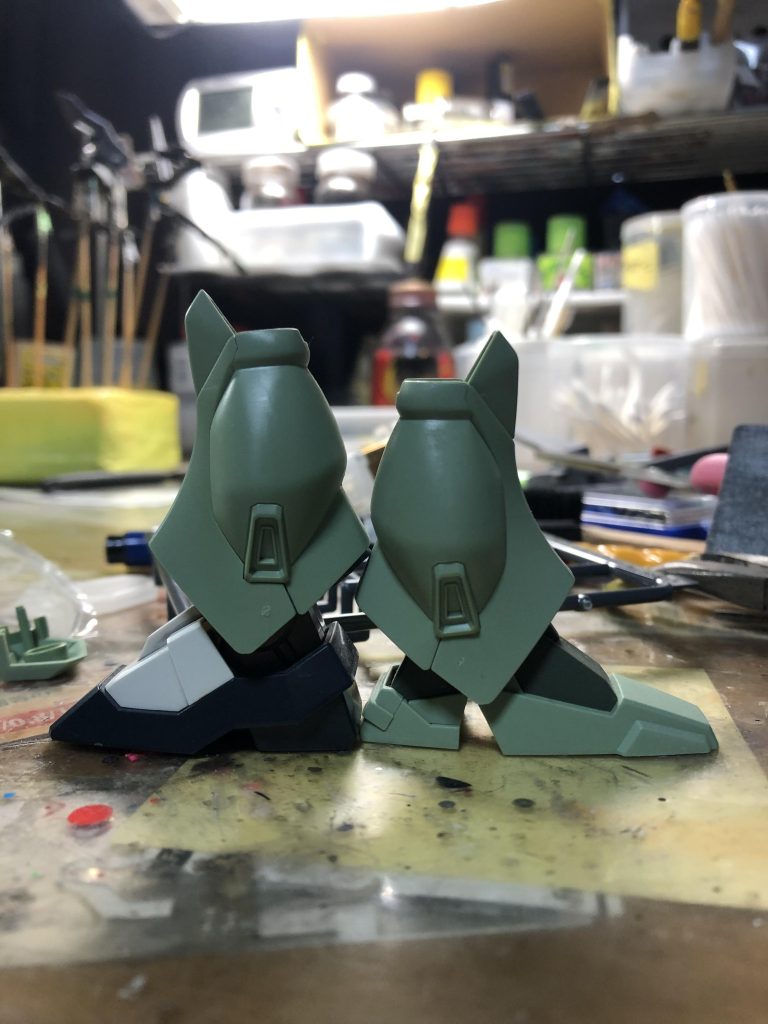 足首は無加工でフィット！腰のダブルオーの部品移植と合わせて8ミリ身長が高くなっております。