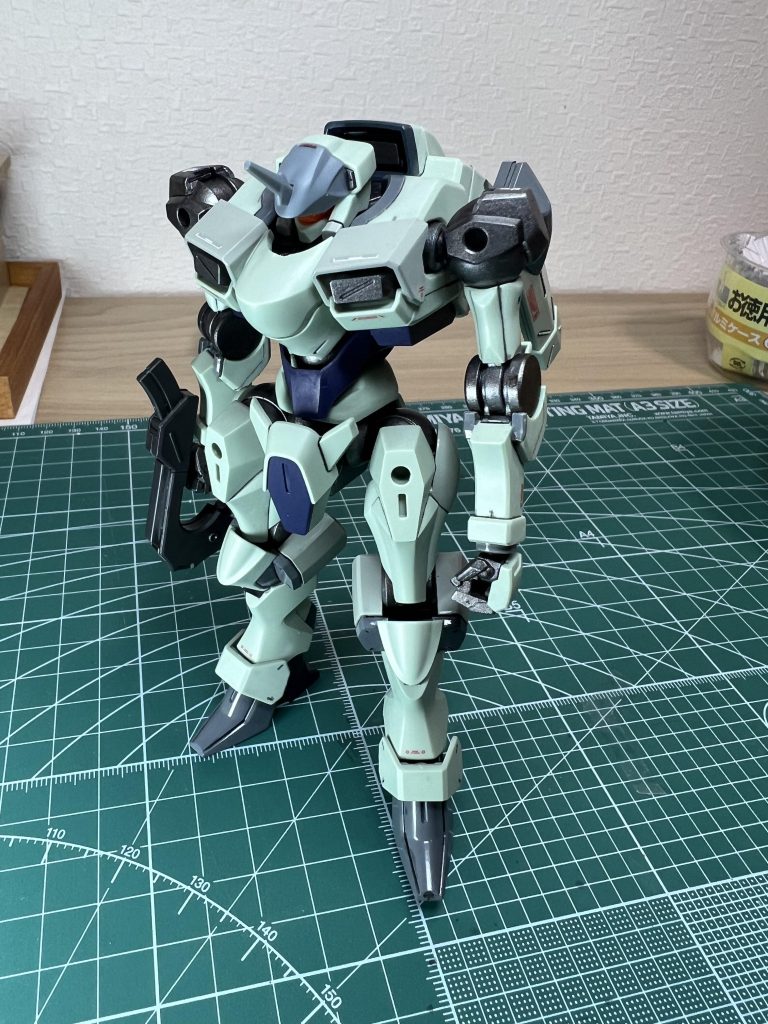 各関節を水性ホビーカラーの焼鉄で筆塗りしました！なかなか良いかなと