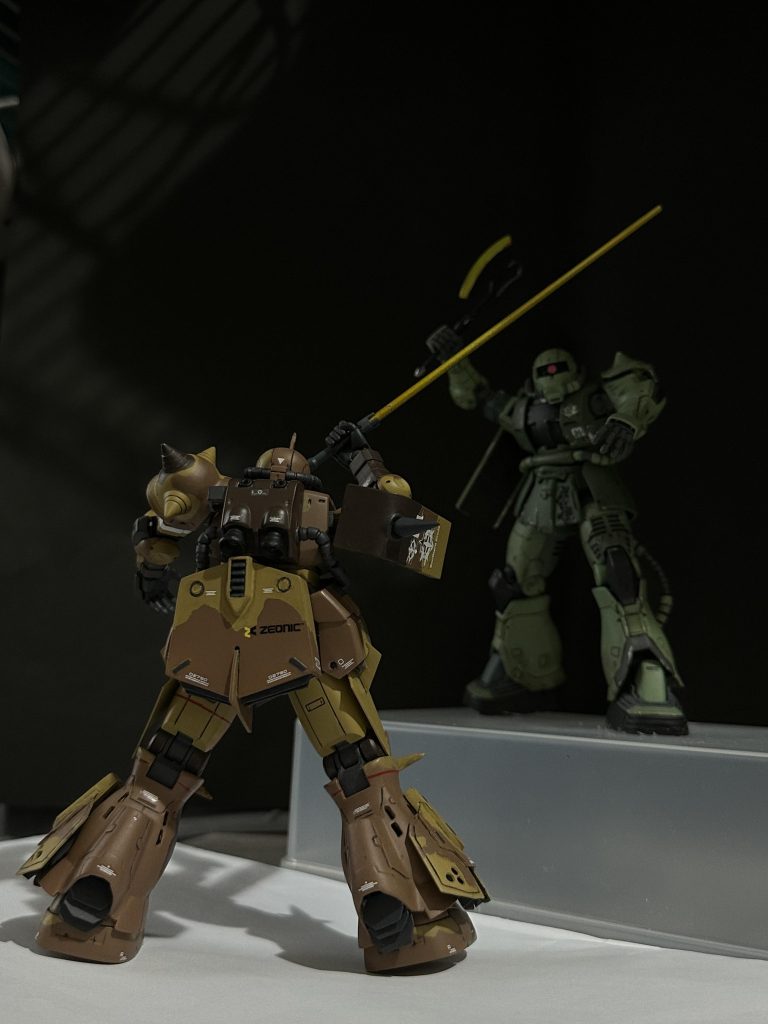 以前自作した高機動型ザクのエグバ機と対戦。