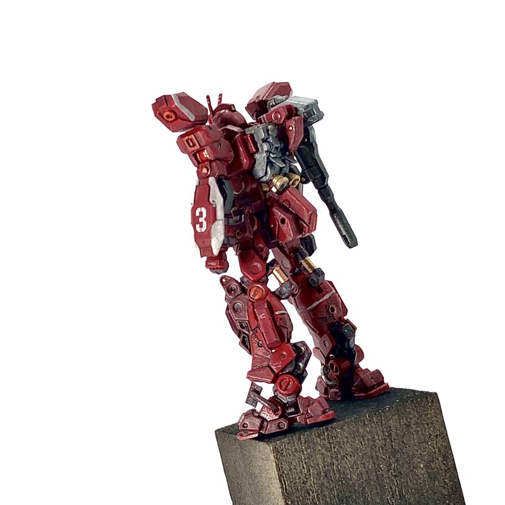 うしろバズーカは腕とて肩の二箇所で懸架