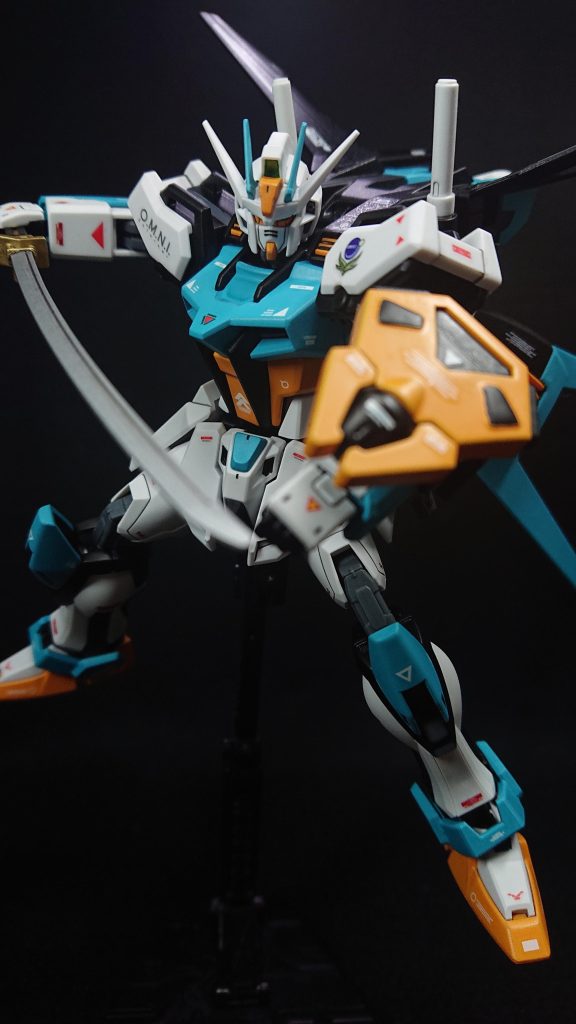 機体カラーは機動力を生かした軽やかな感じにしたかったので明るめの色でまとめました