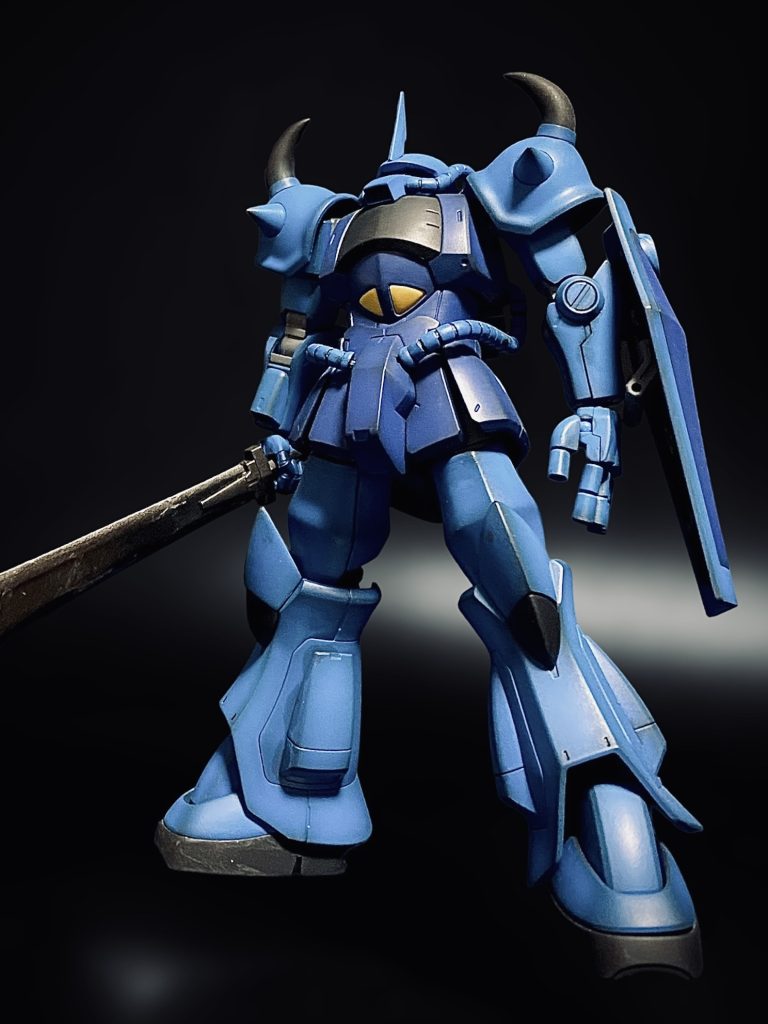 マーキングやウェザリングもしていないので、シンプルすぎて飽きてしまったので………