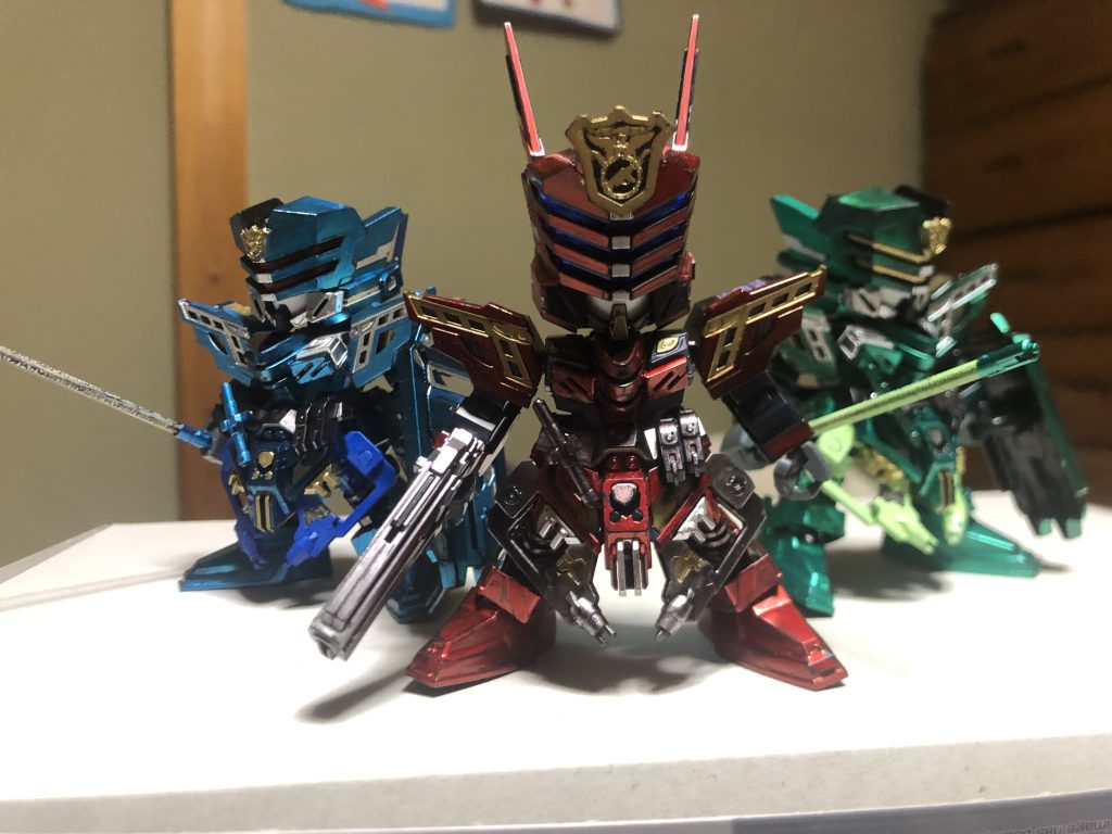 ヴェルデレッド(サージェント)がリーダーのスーパー戦隊的なイメージ。