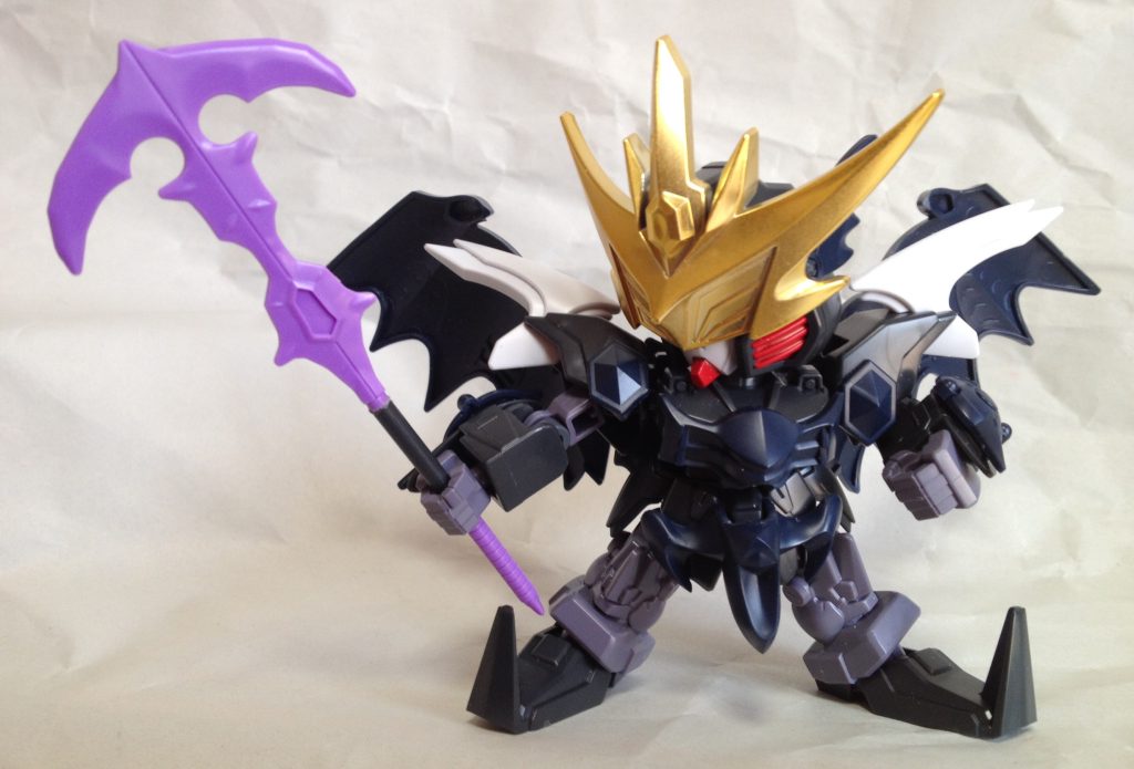 SDガンダムフォースのデスサイズとEXスタンダードのデスサイズのミキシング メッキのコートと無いとちょっとさびしい赤だけ塗装後は成型色