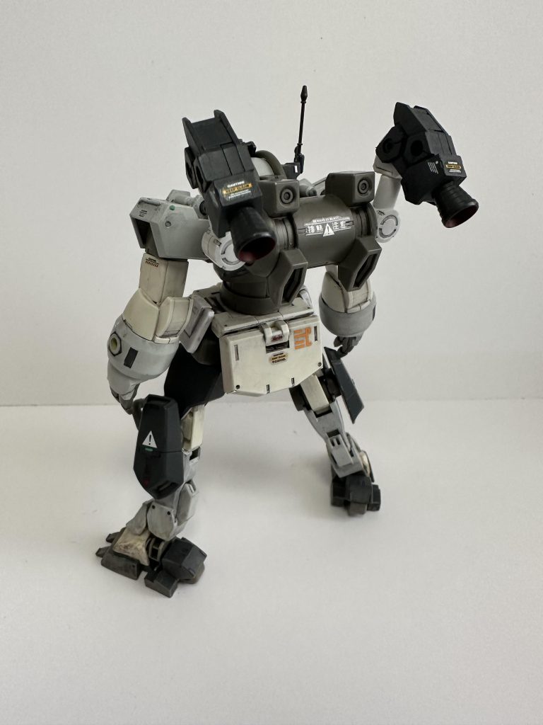 今回は、シタデルでの筆塗り・ウェザリング、水転写デカールへの本格的な挑戦、レジンでのバイザー複製(赤にしたかったから)と、ほぼ初めてのことに多く挑戦しながらも、特に苦は無く、最後までしっかり仕上げることが出来たかと思います。(そのため、水星コンにも新作コンにも間に合わずww)特徴的なバックパックのスラスターユニットは、まっちゃん工房さんのアドバイスを頂き、30MMのアルトの腕部を使用しました!ご教授ありがとうございます!!w