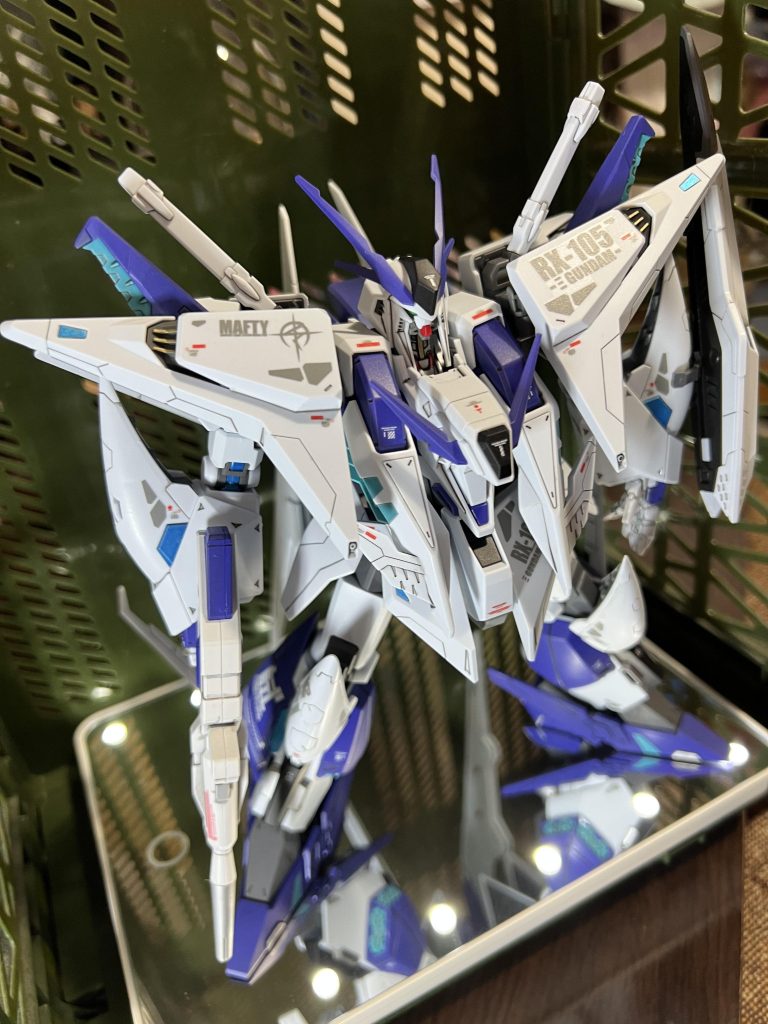 Ξガンダム–4枚目/制作者：真樹京介