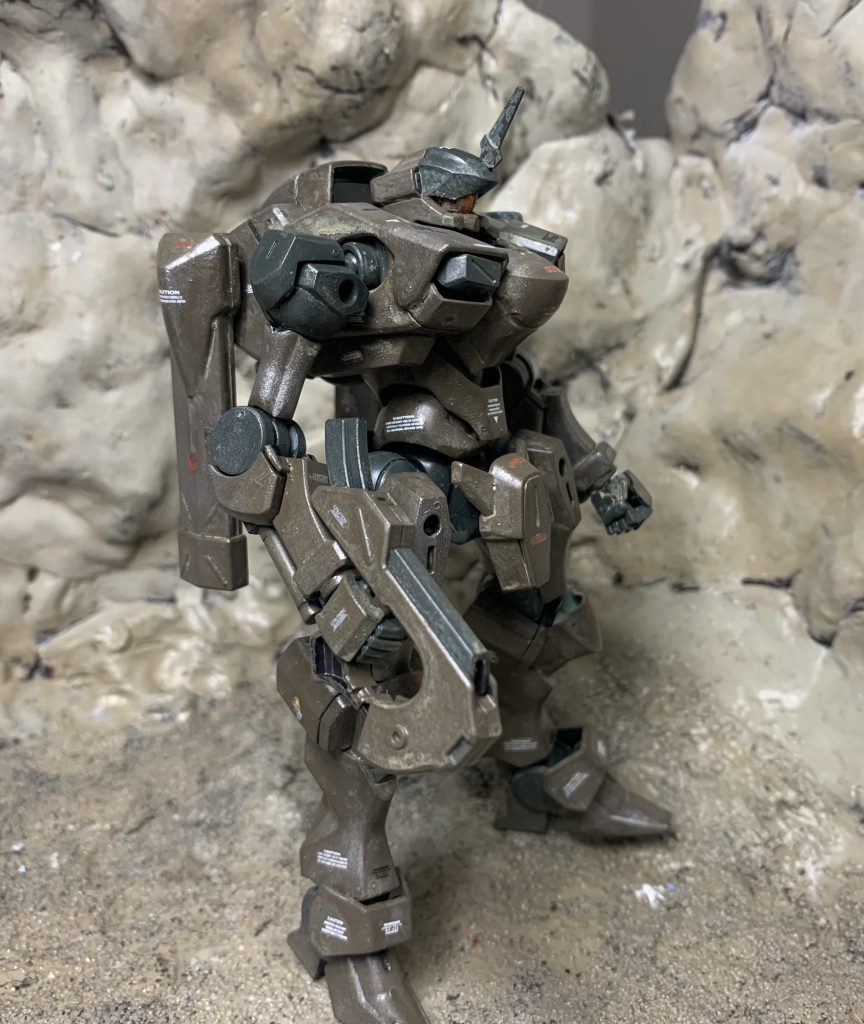 今回のデカールは非水星の魔女のデカールを使っております。水星の魔女のデカールとか閃光のハサウェイのデカール買ったのもあるのですが、いまいち使いにくいもので、30mmのデカール2、これがすごく使いやすい