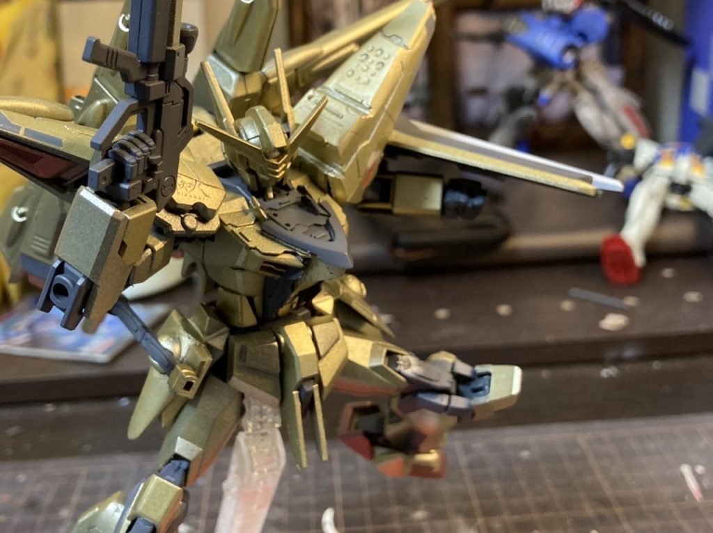 RG風に仕上げる予定だったので各パーツのディテール量のバラツキがすごいです(