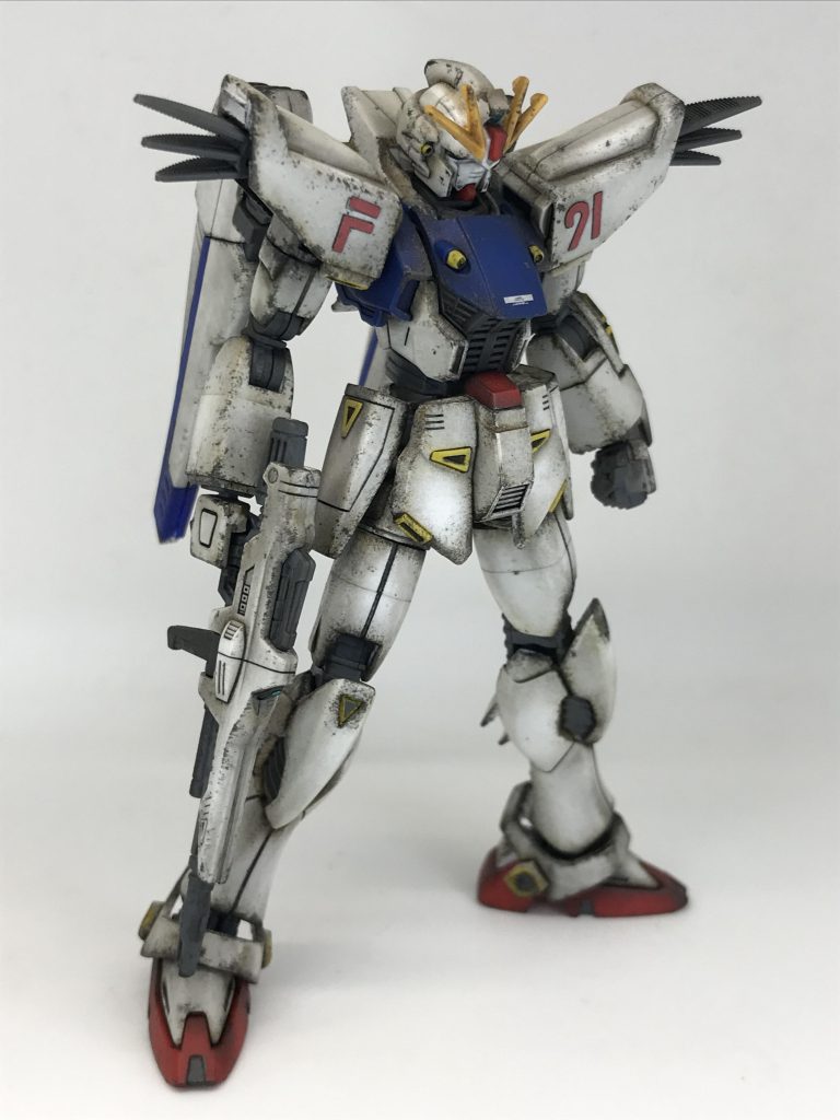 だってよ…アーサーなんだぜ？でお馴染みのシーブッ君の愛機のF91ですシーブックのセリフ…「アーサー」と「なんと〜！」しか記憶にない…私はオッさんなのでガンダムは宇宙世紀が一番好きなのですが…F91は嫌いじゃないけどそこまで好きっ💕というわけじゃないのですよねクロスボーンは全く知らないのですが、クロスボーンにもシーブックが登場するんですよね？たしか…キン消し…みたいな名前だったような🙄