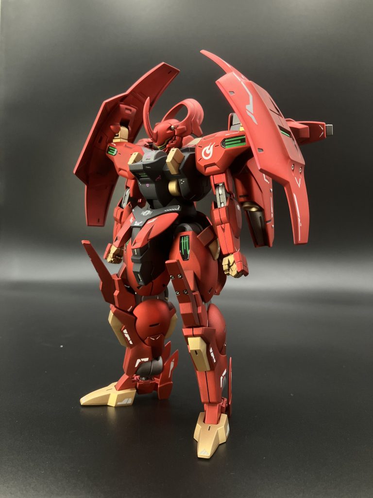 素のままでも良い機体ですが背中が少し淋しかったのでフライトユニットを付けました 