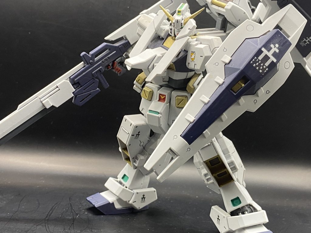 ロングブレードライフルを構えたポーズ大きい武器は映えるから好きです！