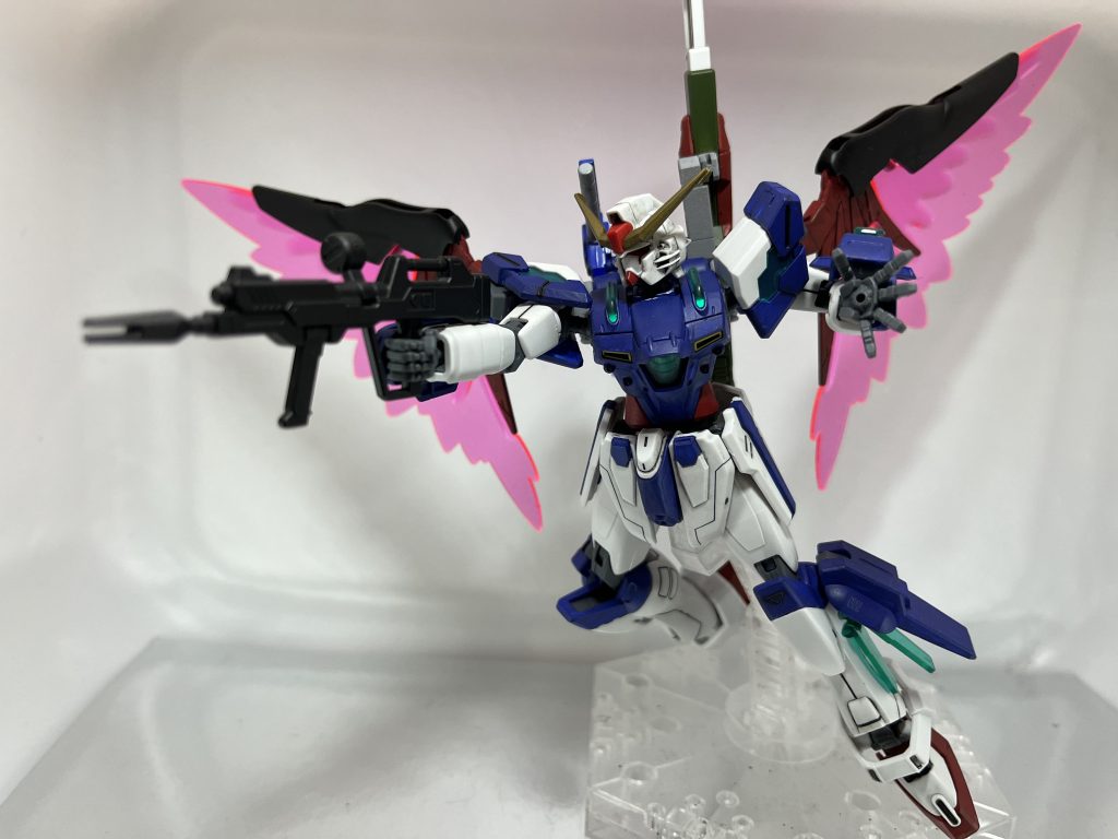 以上、デスティニーガンダムリペアでした。戦後のシンって何乗ってるんだろう？を妄想しながら手元にあったヘリオスを作成してみました！なんか下手なオプションパーツよりSDガンダム達のがパーツ取りコスパ良い気がする…SDガンダム『私達は買われて武器取りされた！！せやな(・ω・｀)次はデビルガンダム(プロスペラ機)の子分か好きなアニメの機体をモチーフにして何か作ります(多分w