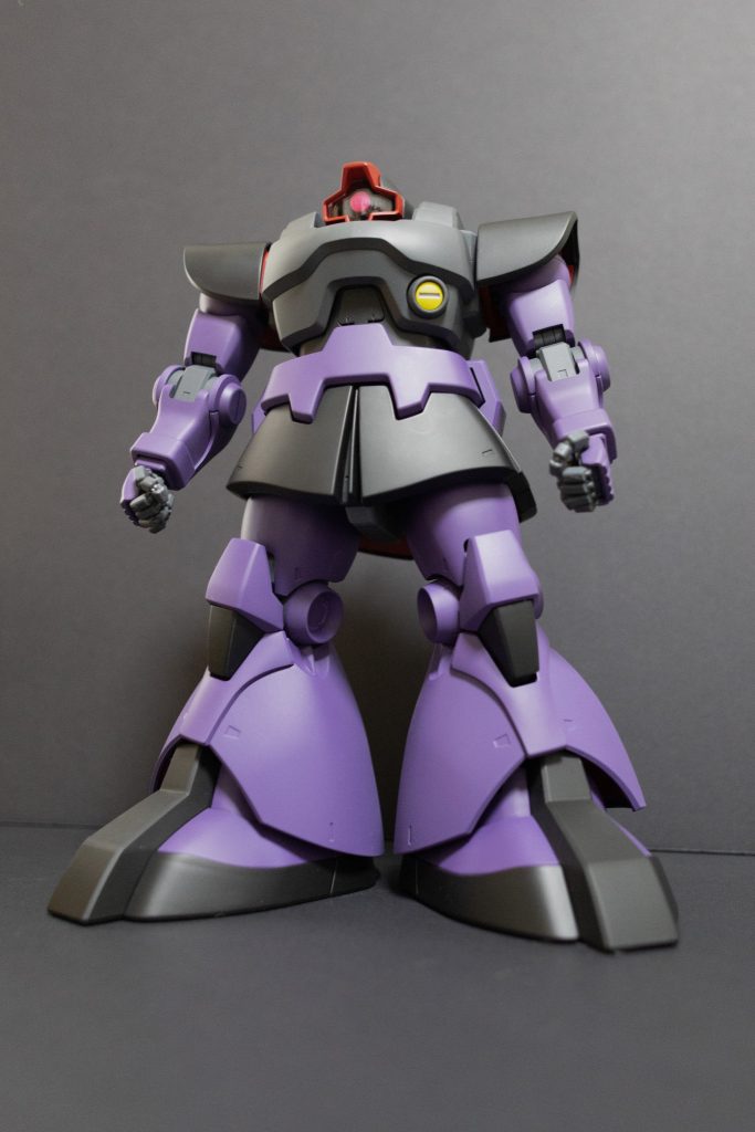 こちらはウェザリング前。これはこれでシンプルなカッコ良さがあり、ドムのデザインの良さを再確認。