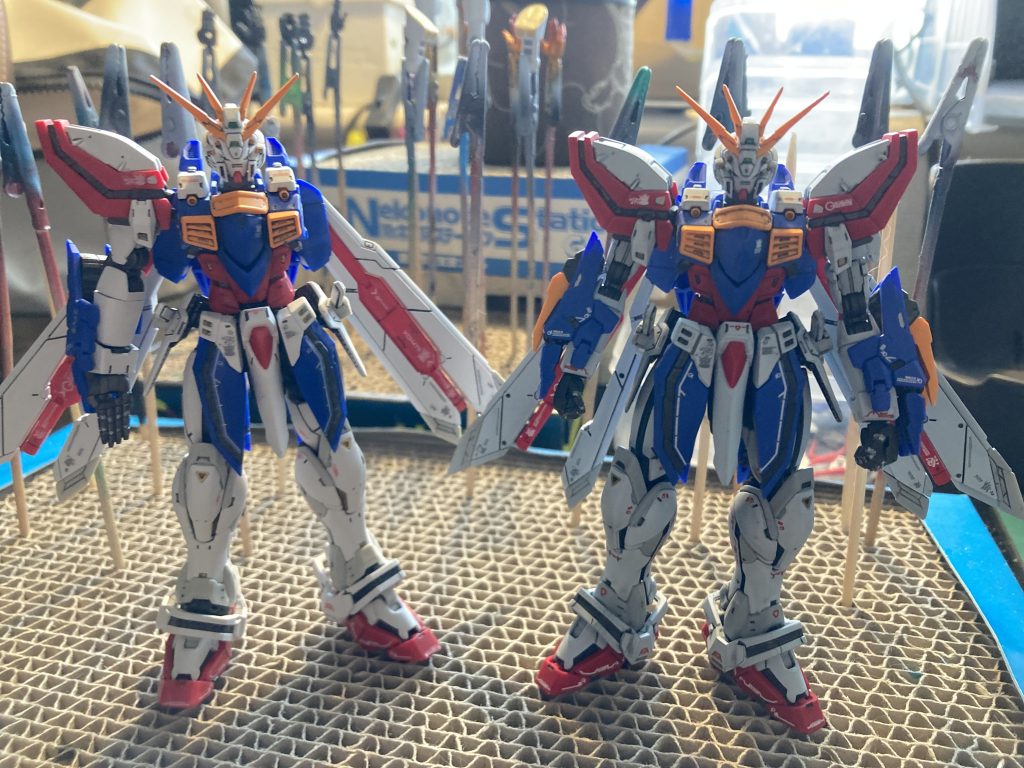 ゴッドガンダムを作るのは実は二体目です。一体目は初めてのRGにビビって全塗装できませんでした。内部パーツを割ってしまったので一体目から徴収しているため、片腕に(´;ω;`)