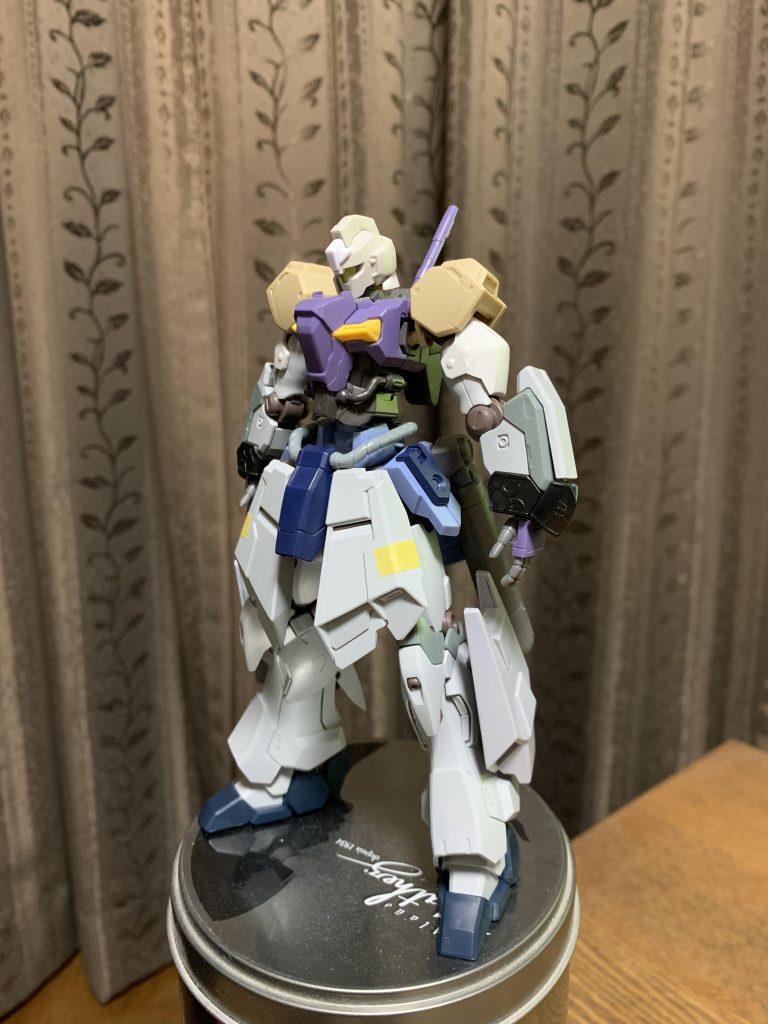 初めはこんな感じでミキシング。腕と足はシナンジュスタイン、胸とバックパックと手はバルギル。