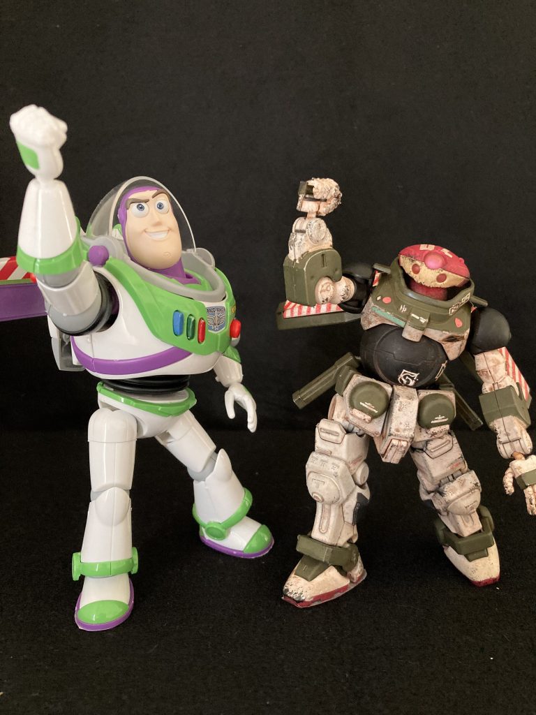 最初はTOYストーリーキットをガンダム系とミキシングして…と思いましたが、