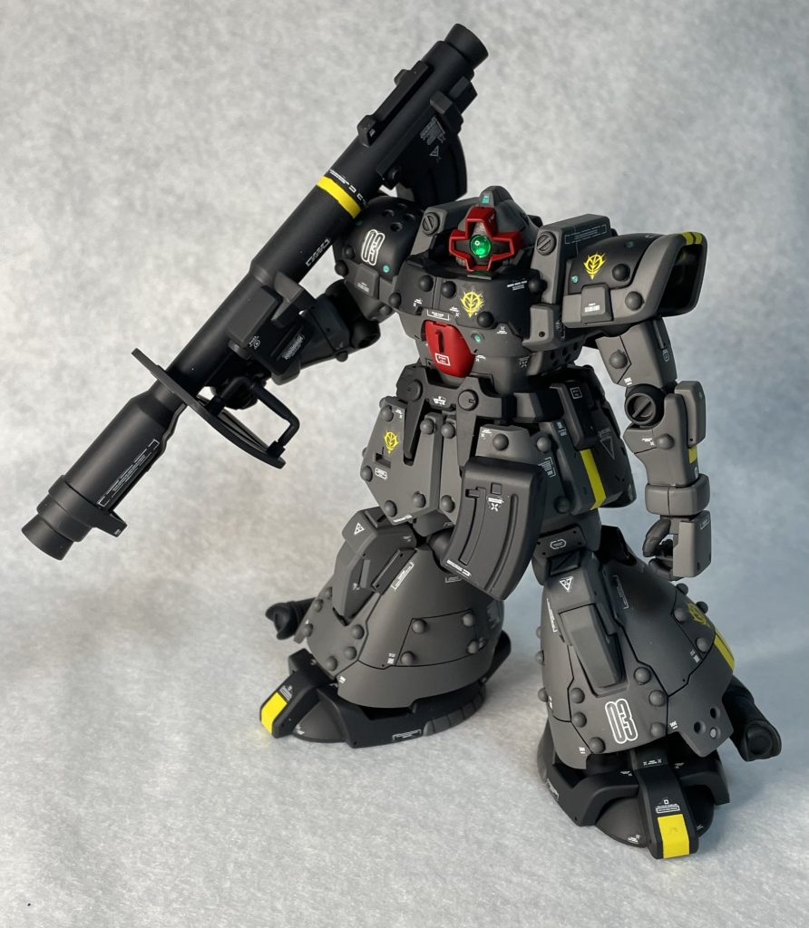 トップの全体デカいリベットや多少のプラ板工作いままでやったことないようなカラーリング頑張ってみました。ポイントの黄色が素敵！