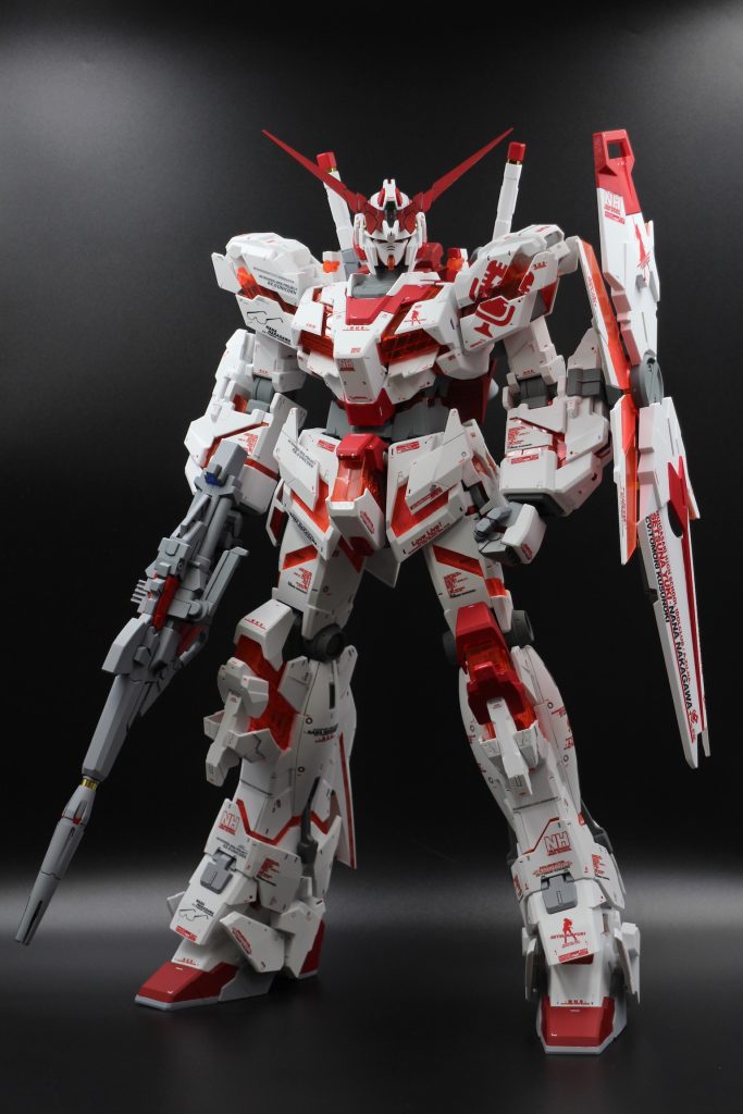 無理やりブースに押し込んでのショット。