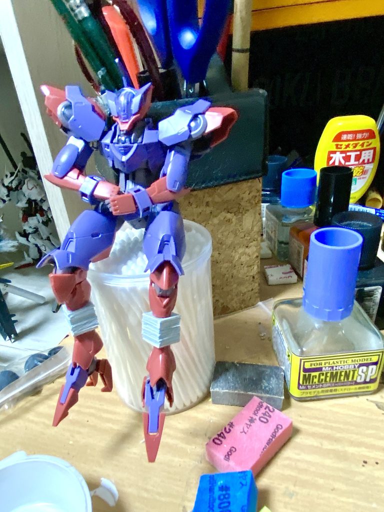 一番時間がかかった足の延長。しばらくこのポーズで放置してました笑