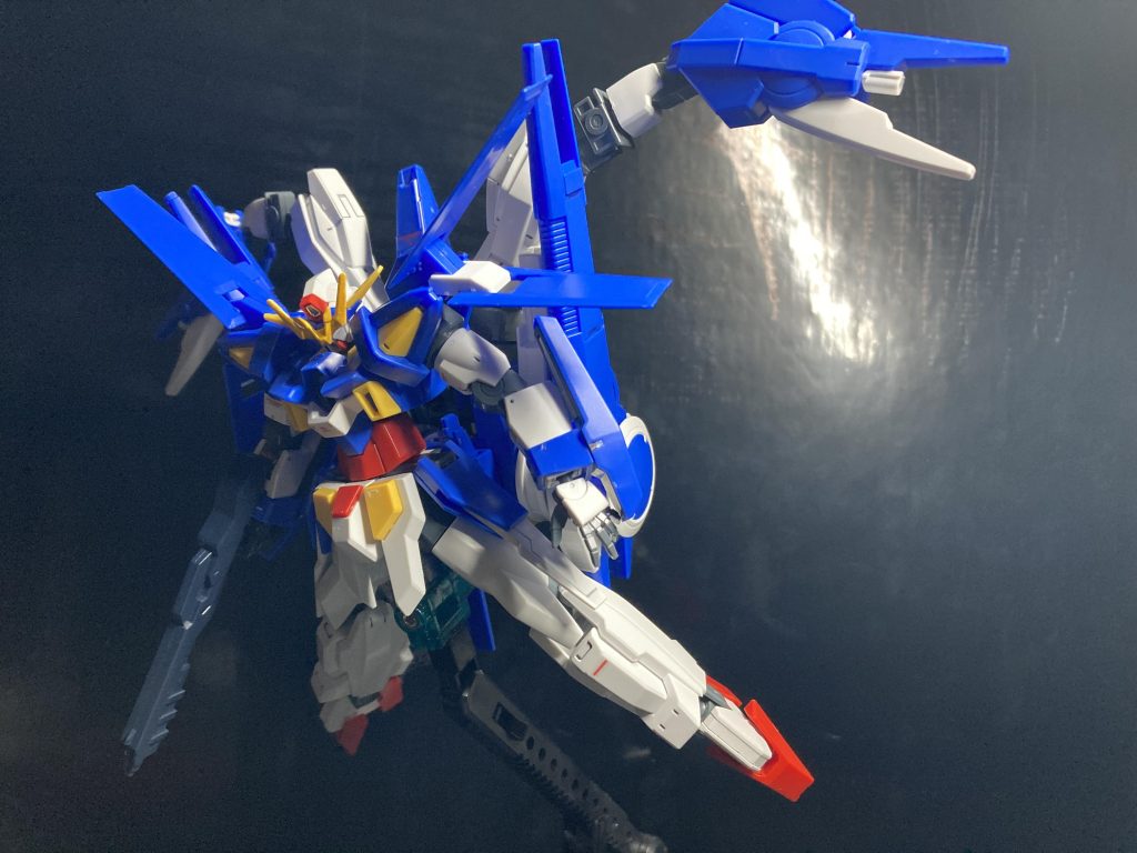 追記ガンダムAGE-3アブディケイド主人公機っぽいデザインでめっちゃかっこいい機体！でも見た目じゃ人は判断できないのね… 