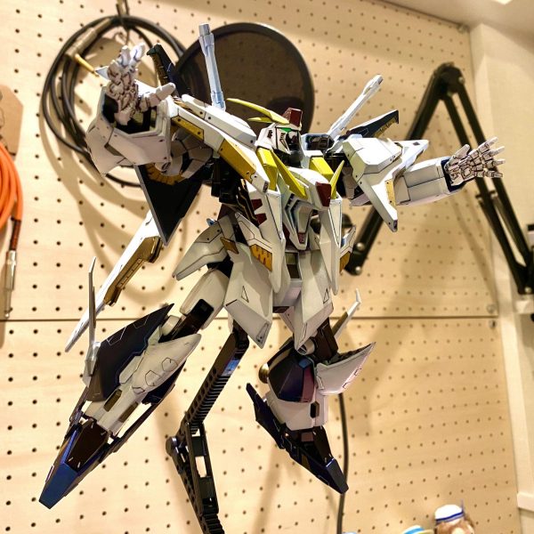 クスィーガンダム