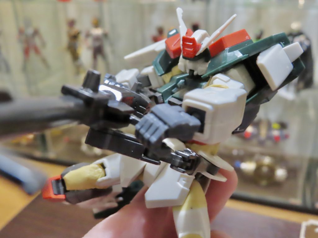 砲の角度と目線、肩が決まりました。