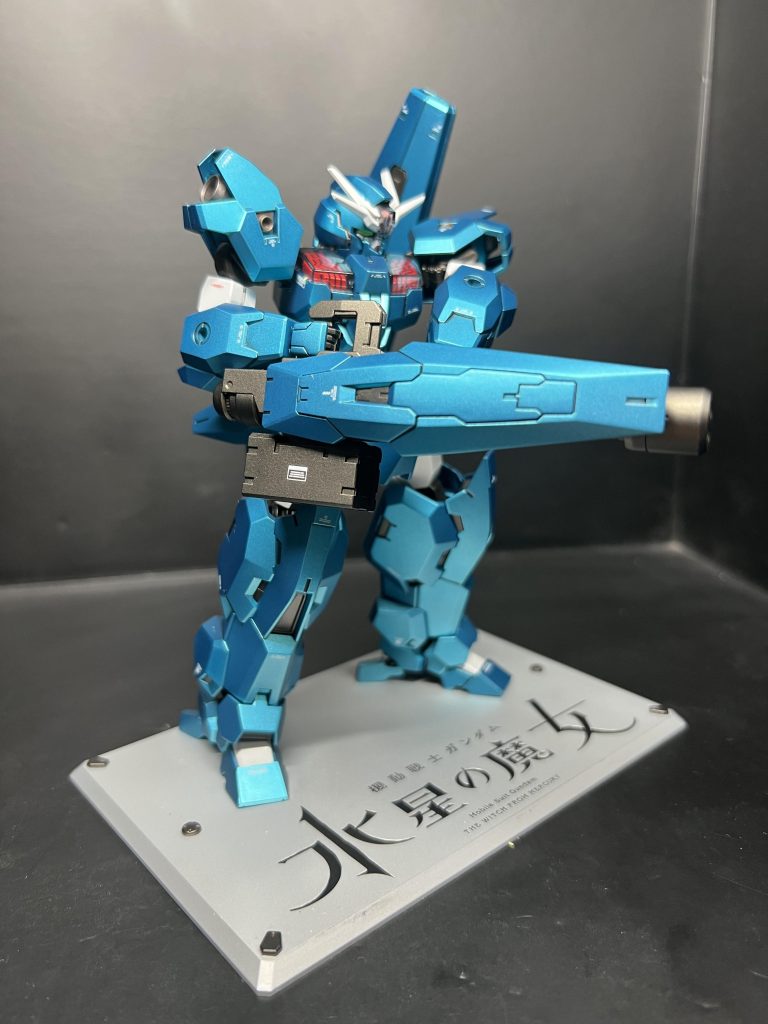 仕上げはセミグロスクリアでメタリックを落ち着かせました