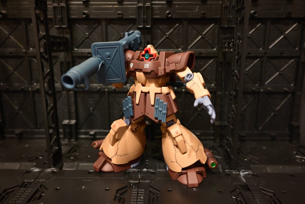 お尻のシュツルムファウスト、4つぽろぽろ落ちるのでつけれません🤣