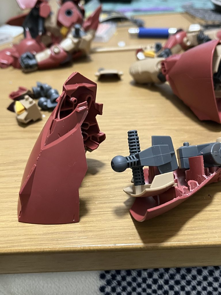 ここで分割して後ハメとしましたが、他にいい方法がある気がする…