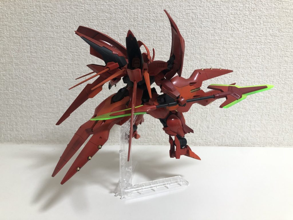 個人的お気に入りの1枚。上の写真を斜め後ろから撮っただけなのですが、このアングルのシルエットが自分的に好きですね。