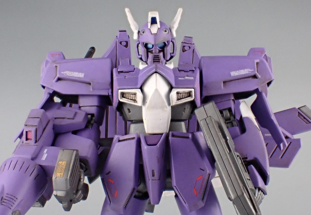 マスク部分をベルガ・ギロスから移植。