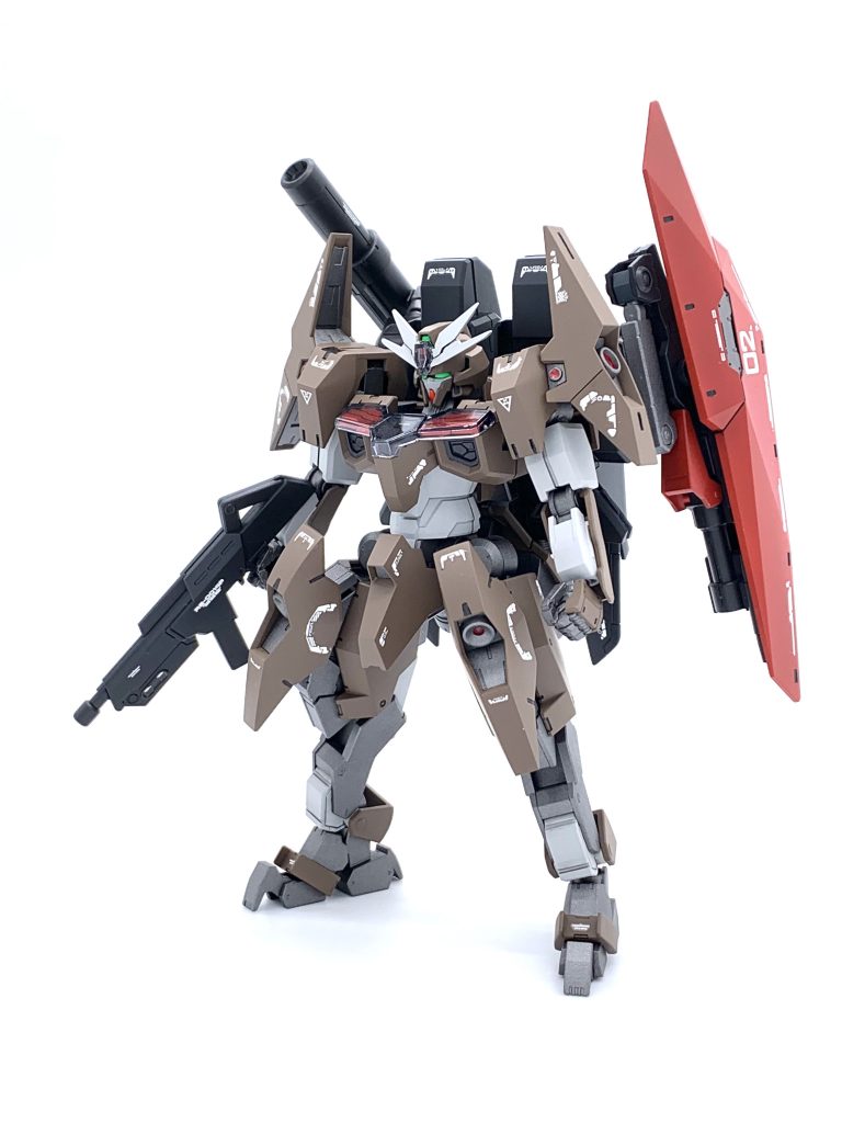 元々の異形な形状も良いのですが、ちょうど良いパーツがあったのでミキシングしてみました。