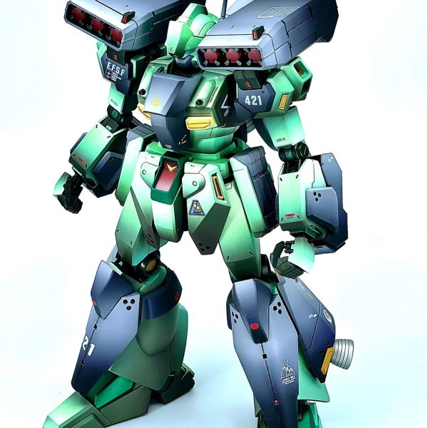 スターク·ジェガン， 出動する！