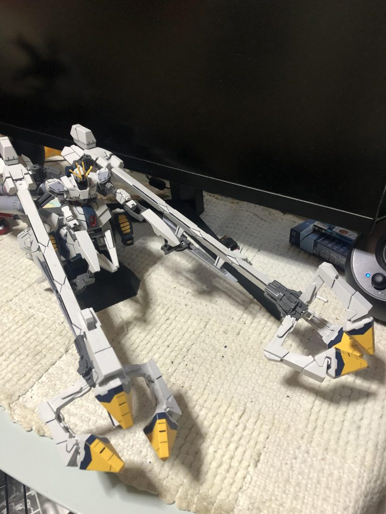 サイコキャプチャーも展開してみたのですが、先端用のクリアパーツのスタンドで支えないと重さで下に持っていかれます(笑)