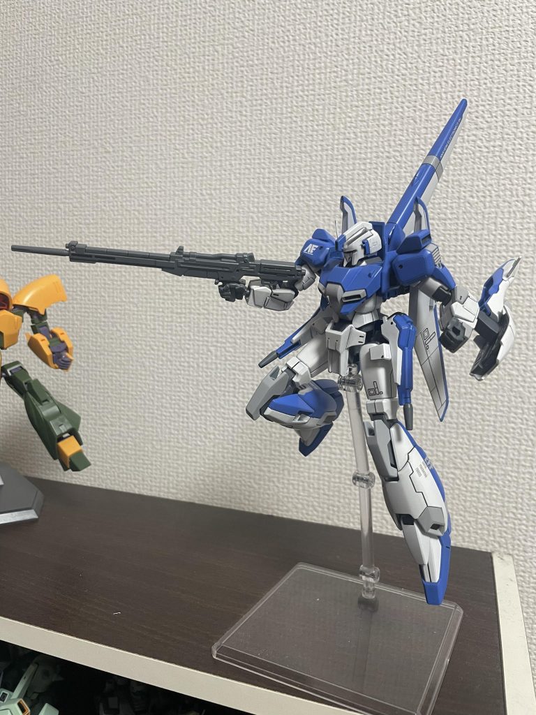 そんな感じに作ったZプラスHbでした。今回はとにかくZガンダムに戻るような感じになるようにしながら、肩をイカつくなるようにスラスターを自作しました。思った以上に上手くはできたと思います。