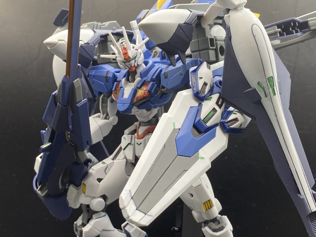 エアリアルの時と違いエスカッシャンを盾にできます！エスカッシャンを盾にすることで減る本体の迫力はフルドドIIが十分に補ってくれるので盾のままでも十分にごっつい！