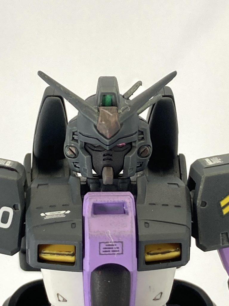 マッシュといえば隻眼、ということで機体も隻眼にしてみました。