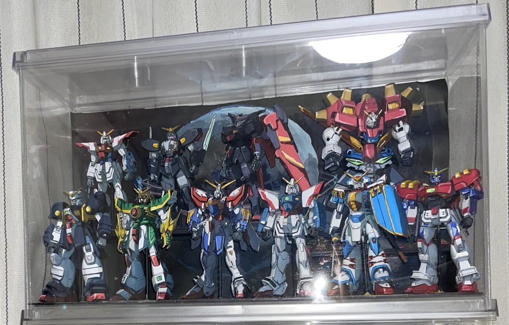 各機体はそれぞれ作品として公開しているので詳しく作成について見たい方はそちらもどうぞ。10機の旧キットを改造、アニメ塗りでの制作は時間もかかり大変でしたが、今後の自分のガンプラ制作に繋がる苦労ができたと確信しています。大勝利!希望の未来ヘレデイ・ゴーッ!