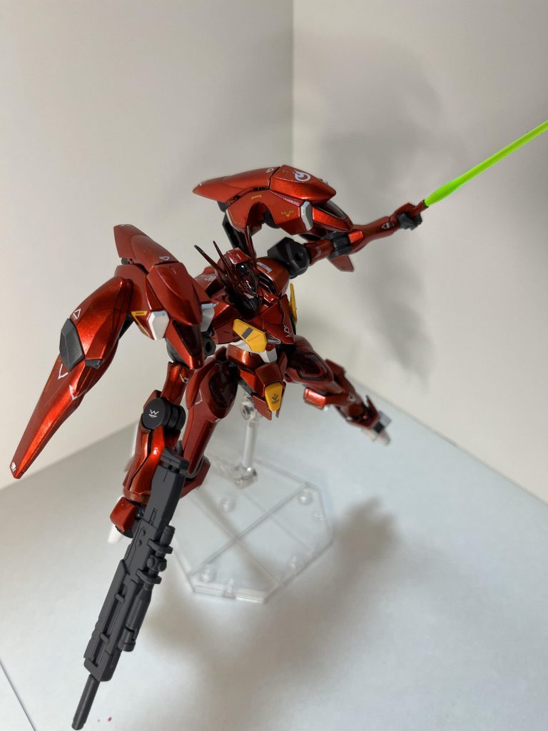 近接武装はビームサーベルを。本当は専用の長物武装を用意したかったのですが時間の都合上間に合いませんでした…ごめんよ、後で用意するからね