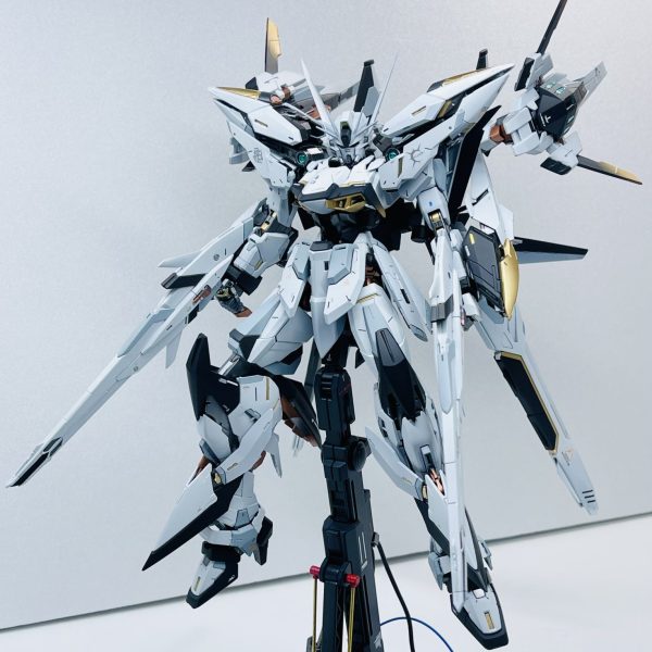 エクリプスガンダム＝ブラン