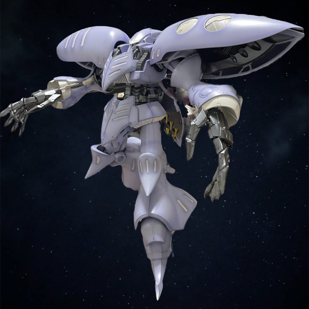 光の当たり方で色味が変化していますが、塗装で