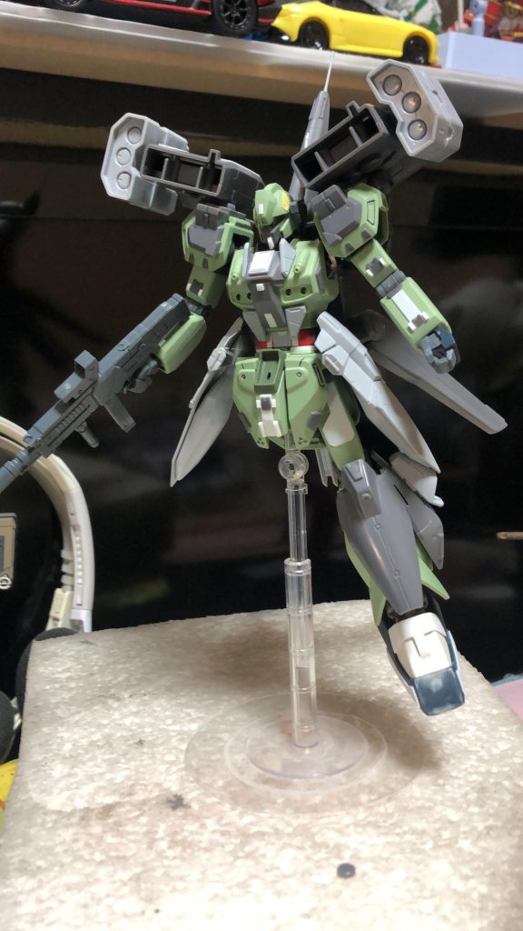 塗装前。色々と考えて最強の魔改造量産機＝湾岸ミッドナイトの悪魔のＺが、思い浮かんだのでメインカラーをブルーに決定。