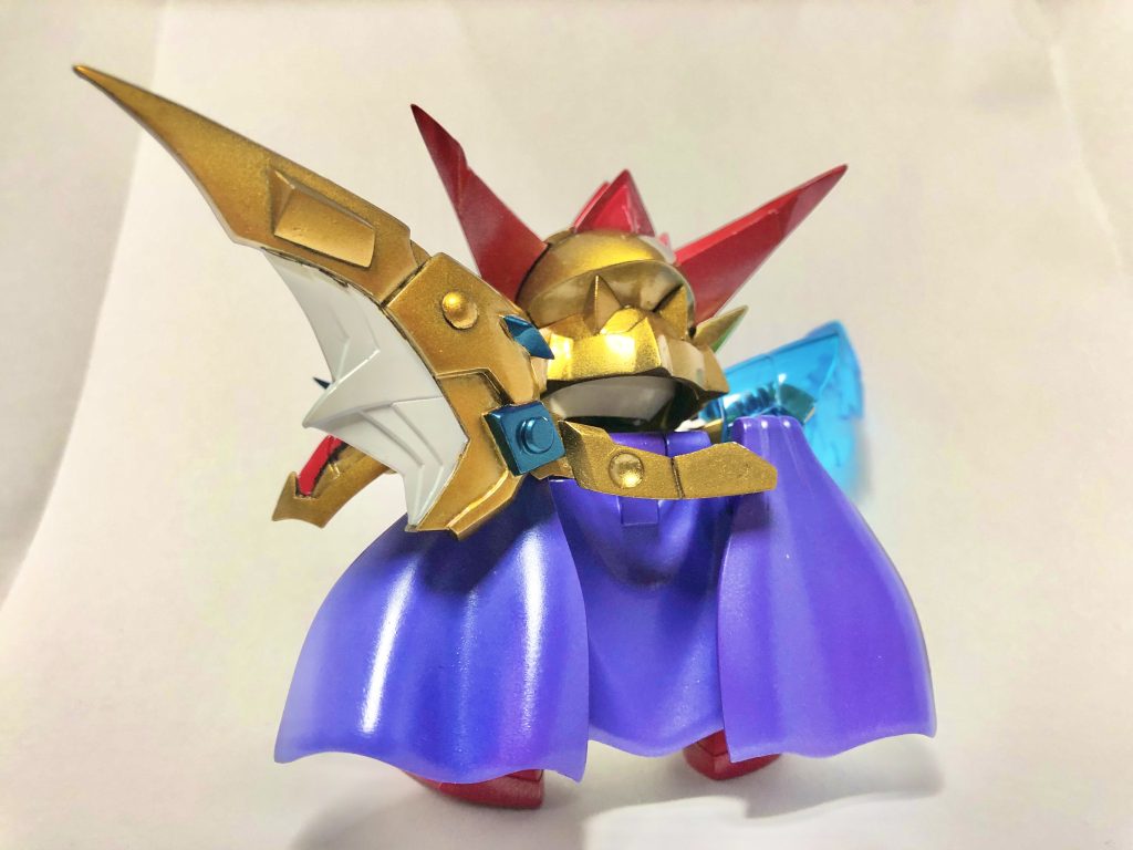 ウィング基部はボールジョイントでフレキシブルに可動するぞ!!またシールドとしても持たせることができる!!(持ち手紛失中)