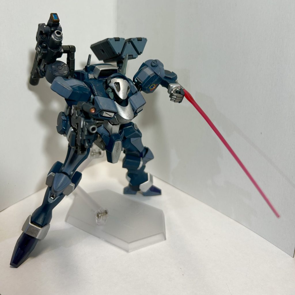 サーベルを逆に穴開けて直接振れるようにV系以外はこのスタイルなので