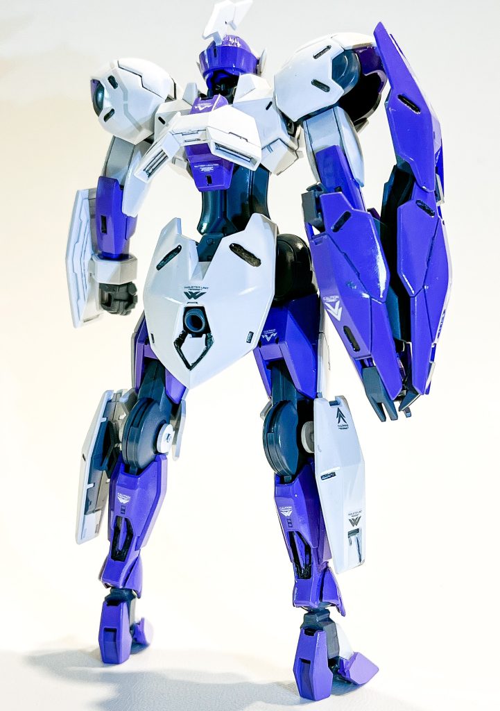 発光部は蛍光塗料で塗装。パープルはちょっと濃いめに、ホワイトはパールコートしてます。部分塗装はエナメルやシタデル。