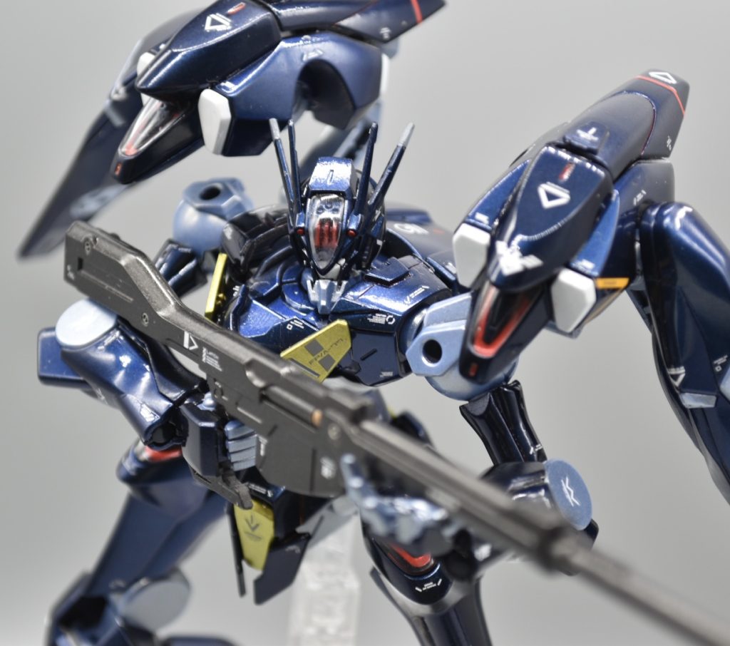 ファラクトはロングレンジライフルがよく似合う。アニメでもビームサーベルよりこちらの印象です。