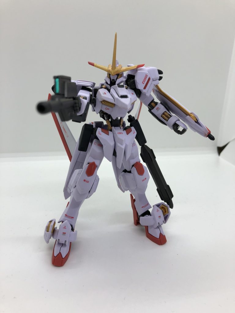 ライフル、メイスは大好きな黒鉄色で塗装しています。