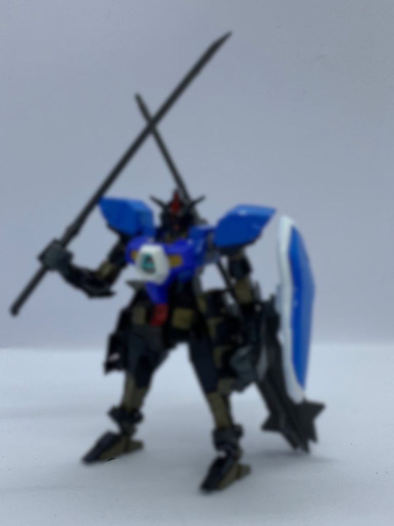 鋭意制作中のアコンプリス強化形態。鉄血の悪魔、天使の落日、復権の大地という3つの世界の英傑の力を束ねて接近戦により特化した力を身に付けます。